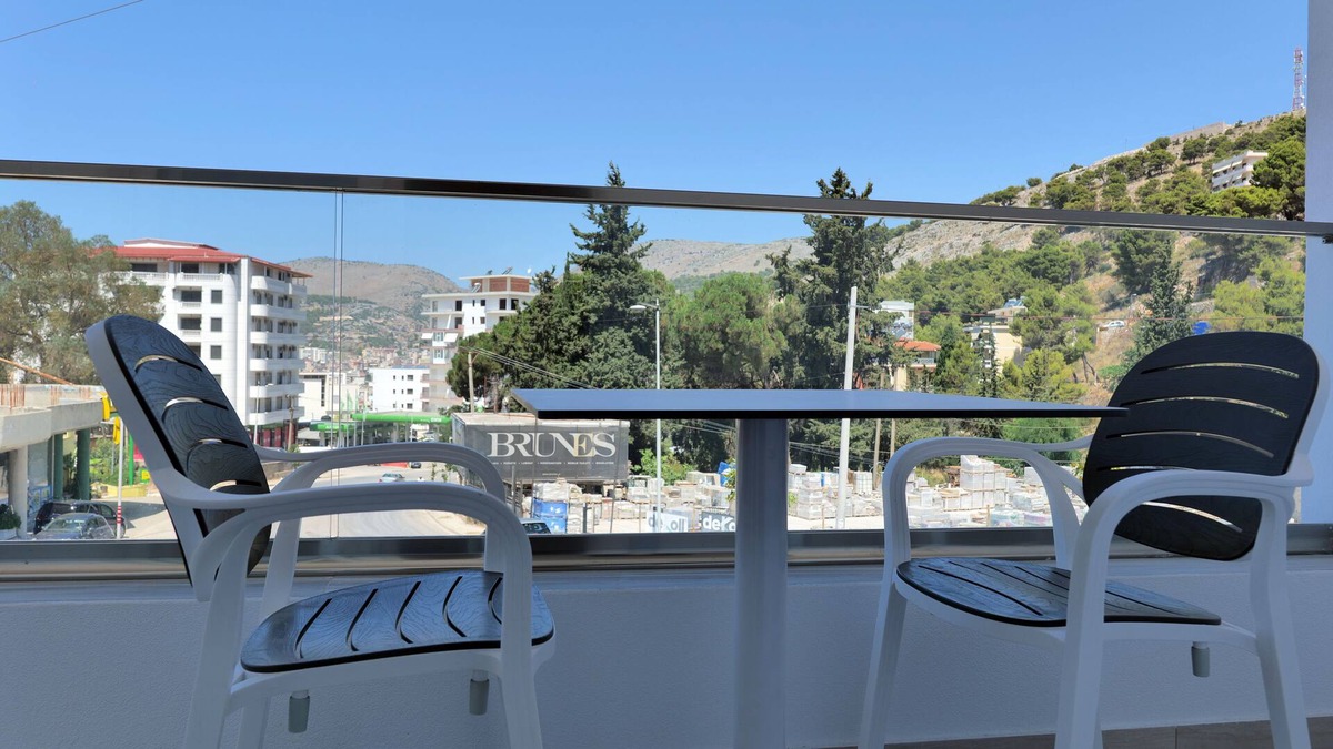 Qafe e Gjashtes Hotel | Lumi Hotel