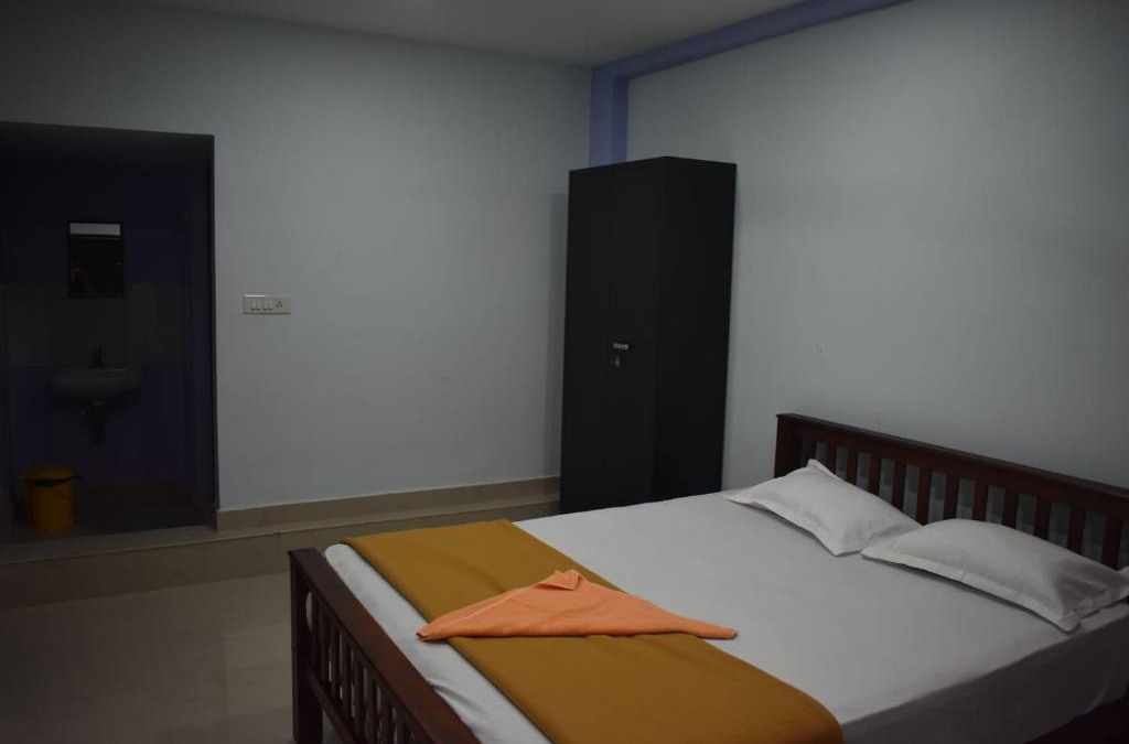 Devikolam Hotel | LUMI INN