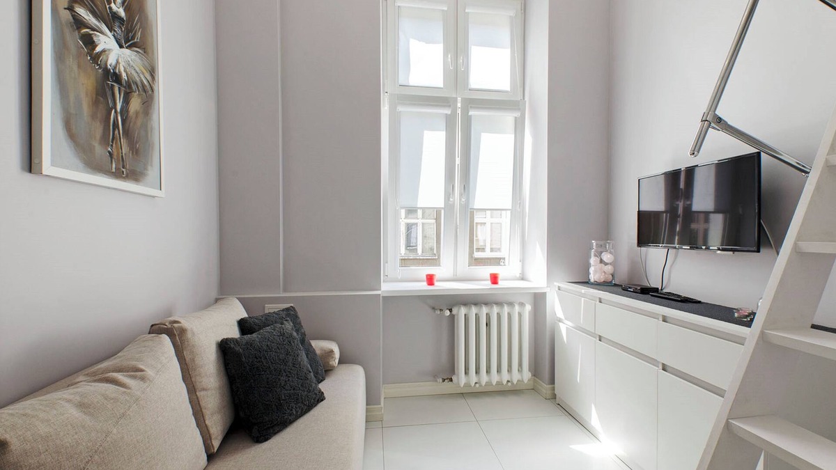 Srodmiescie Apartment | Lumina bright apart next to Fabryczna