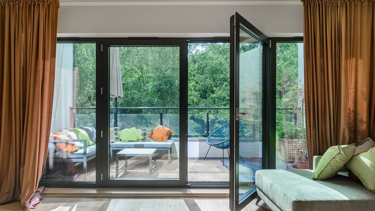 Lodz Apartment | Lumina cozy 2-level apart with terrace