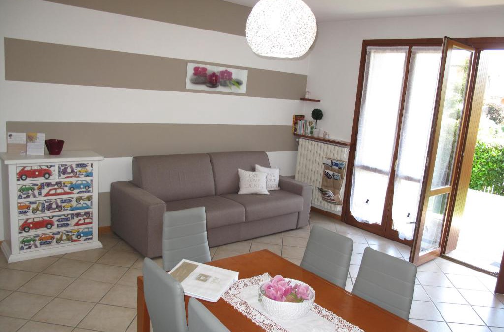 Rivoltella Apartment | Luminoso Trilocale con Piscina e Giardino privato