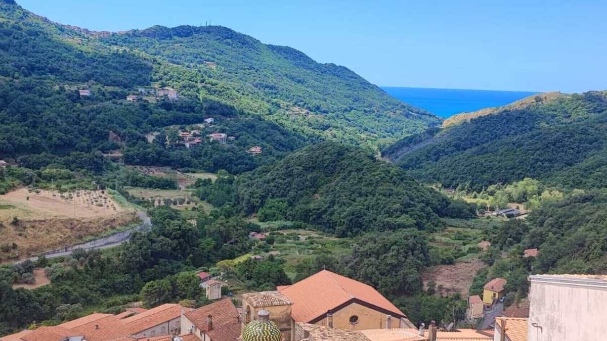 Sangineto Apartment | Lumira Holiday Homes View – Village and Sea