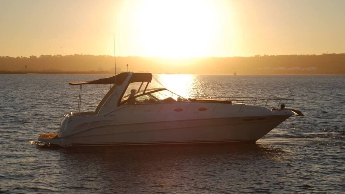 Downtown San Diego Boat Rental | Luna De Mar, 40' of Luxury Ocean and Zen