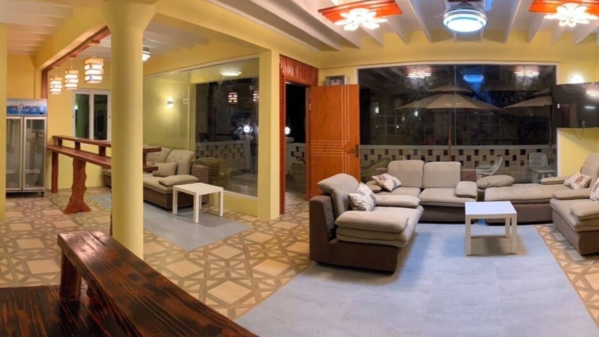 Lhaviyani Atoll House | Luna lodge