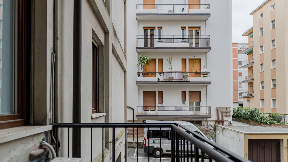 San Zeno Apartment | Lungo Adige Bright Apt Near Borgo Trento Hospital!