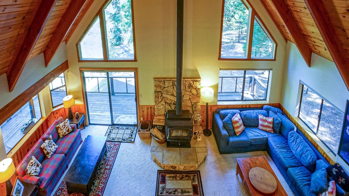 Glencoe Cabin | LUPINE LODGE - WALK TO LAKEMONT PINES LAKE W/FREE ACCESS, SLEEPS 10 W/REC ROOM