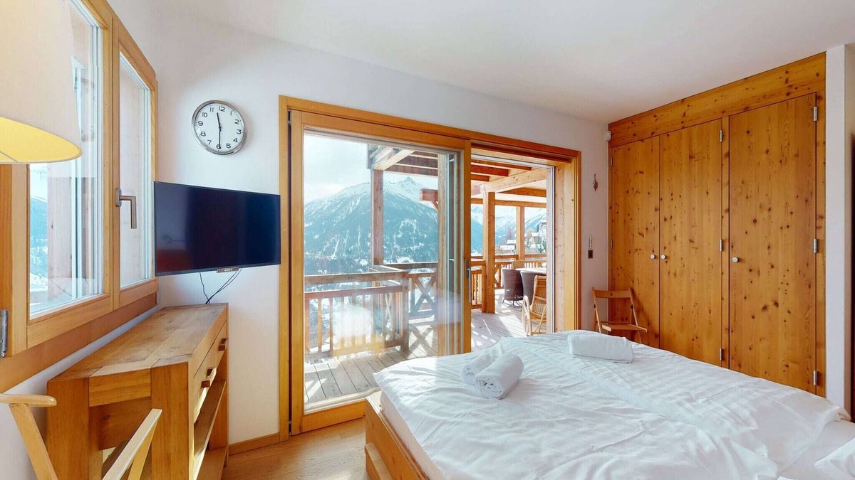 Granges Ski Chalet | Lush chalet in Heremence with sauna