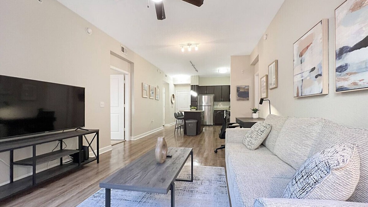 Carver City - Lincoln Gardens Apartment | Lush Courtyard Views with Luxury Amenities in Westshore