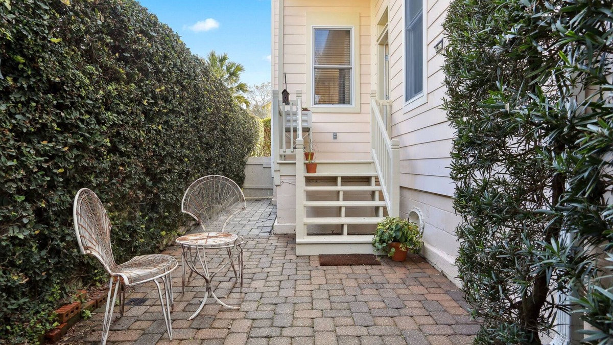 Navarre Apartment | Lush Mid-City Oasis by City Park