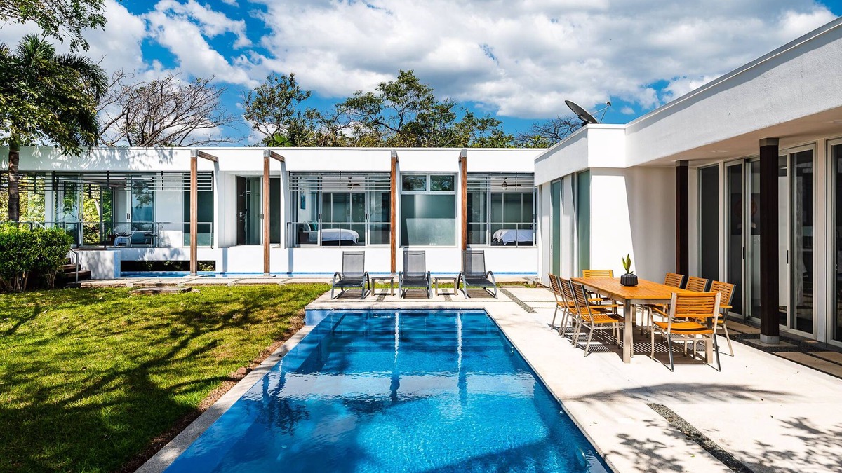 Marbella Villa | Lush Paradise