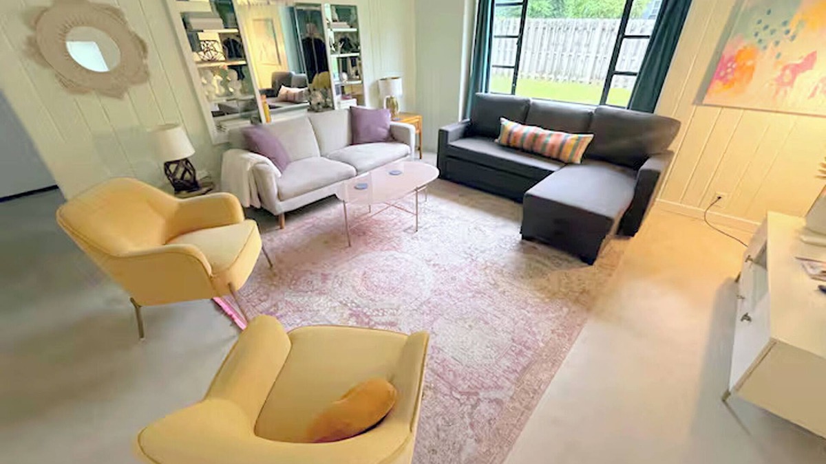 Bloomington House | Lustrous Lustron