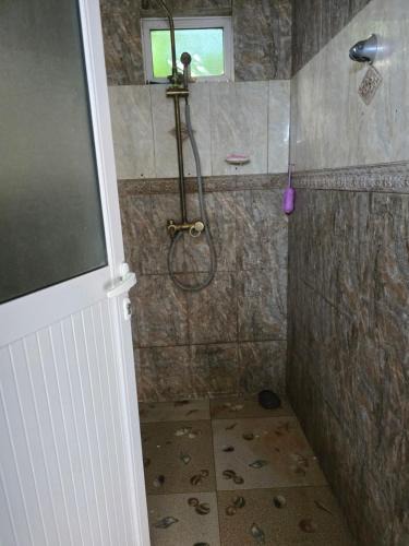 Midlands House | Luvish guest house