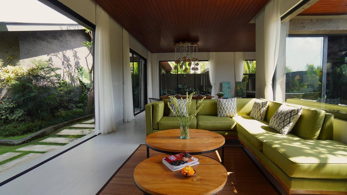 Kemenuh Villa | Lux 3BR villa w/dedicated butler, stunning infinity pool & rice fields view.