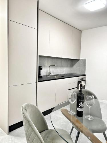 Znjan Apartment | Lux Apartman Nina&Martina' New 2025- free garage parking