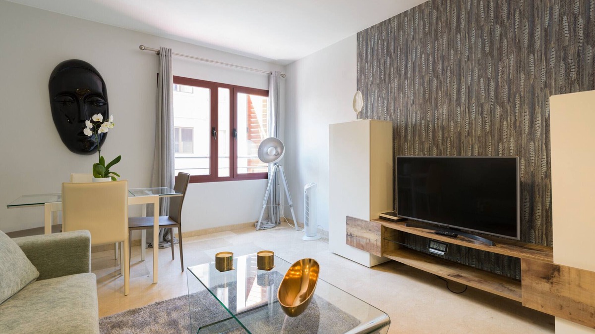 Las Palmas de Gran Canaria Ski Chalet | Luxury Dunas in Las Canteras By CanariasGetaway