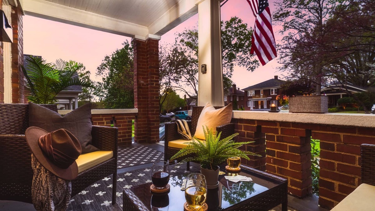 Wesley Heights House | Lux Family CLT Duplex! Private Yard! Near Uptown!