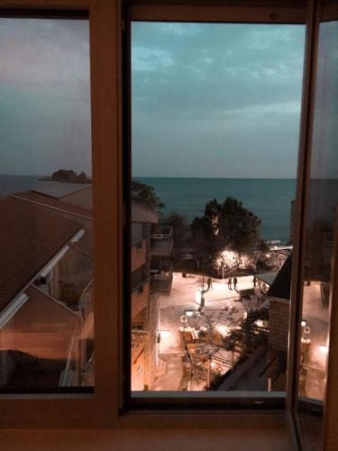 Petrovac Apartment | Lux View