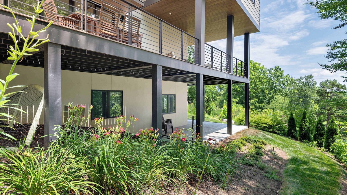 Alexander House | Luxe 5BR w/Home Theater | Pool Table | Firepit