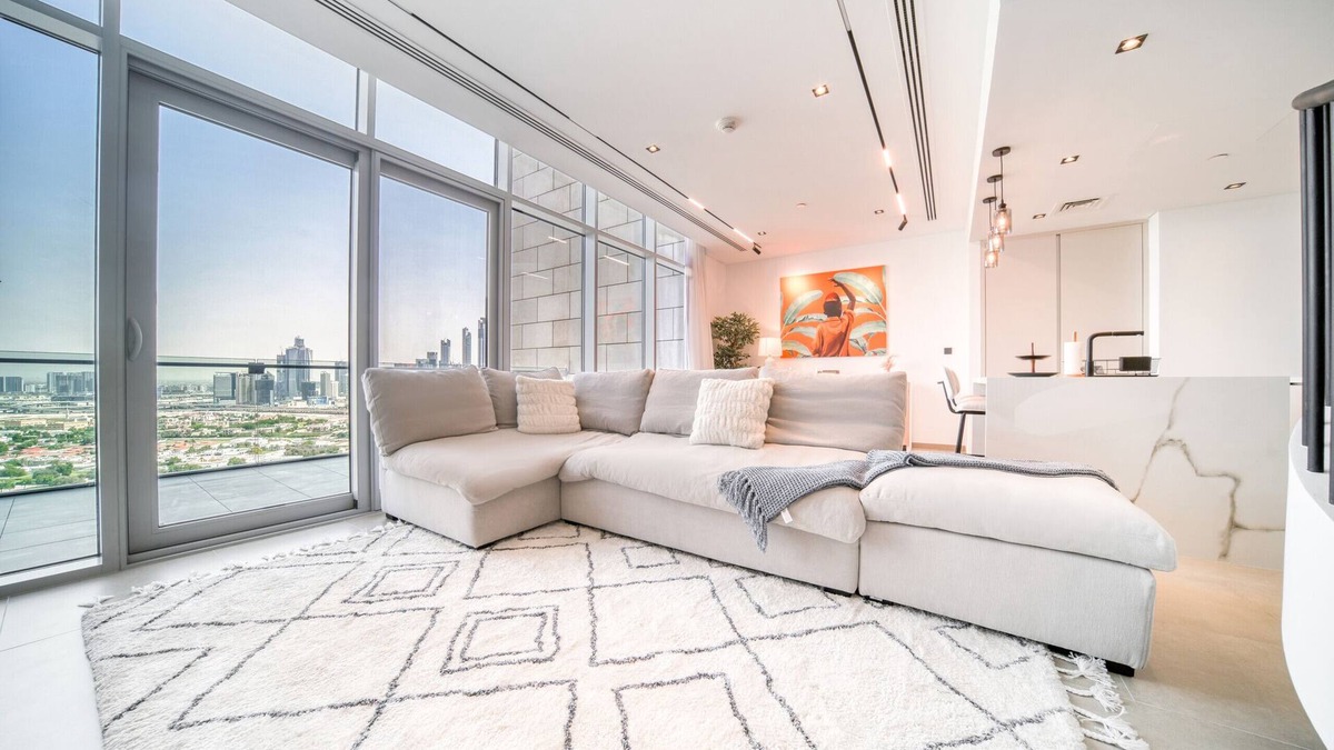 Bur Dubai Apartment | Luxe and Modern Duplex in DIFC