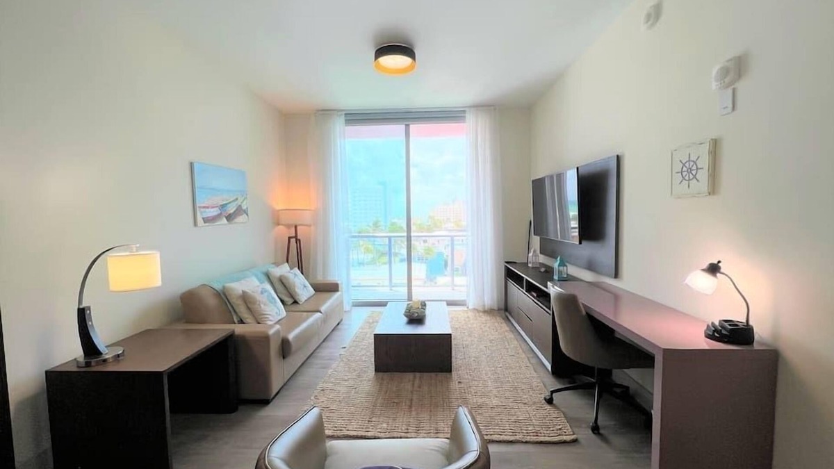 Hollywood Lakes Apartment | Luxe Costa Hollywood: Views, 1BR. Rooftop Pool