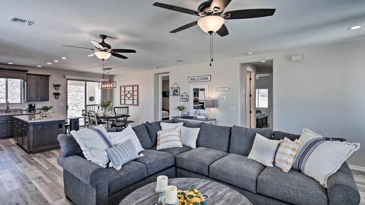 Sunridge Estates House | Luxe Home w/OHV Access, 5 Mi to Lake Mohave!