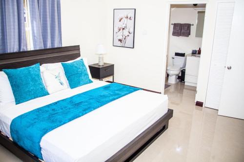 Old Harbour House | Luxe Oasis The Manor