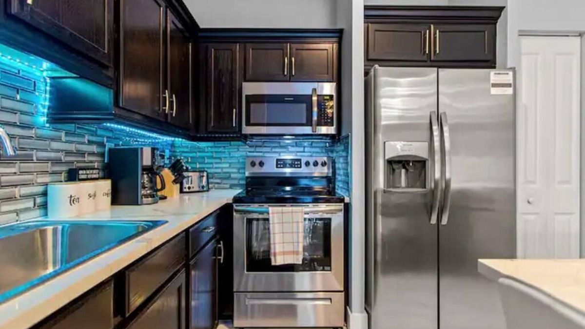 Homestead House | Luxe Patio/Heated Pool/Outdoor Kitchen/Everglades/Keys/Speedway