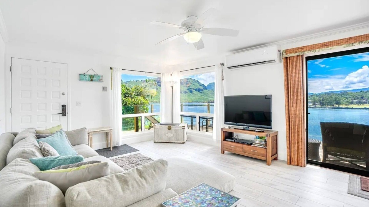 Lihue Apartment | Luxe Private Cliffside Oasis at Kalapaki Beach!