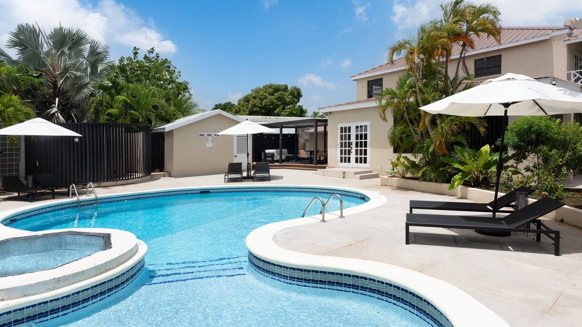 Dover Villa | Luxe Retreat With Private Pool Near Beach - The June