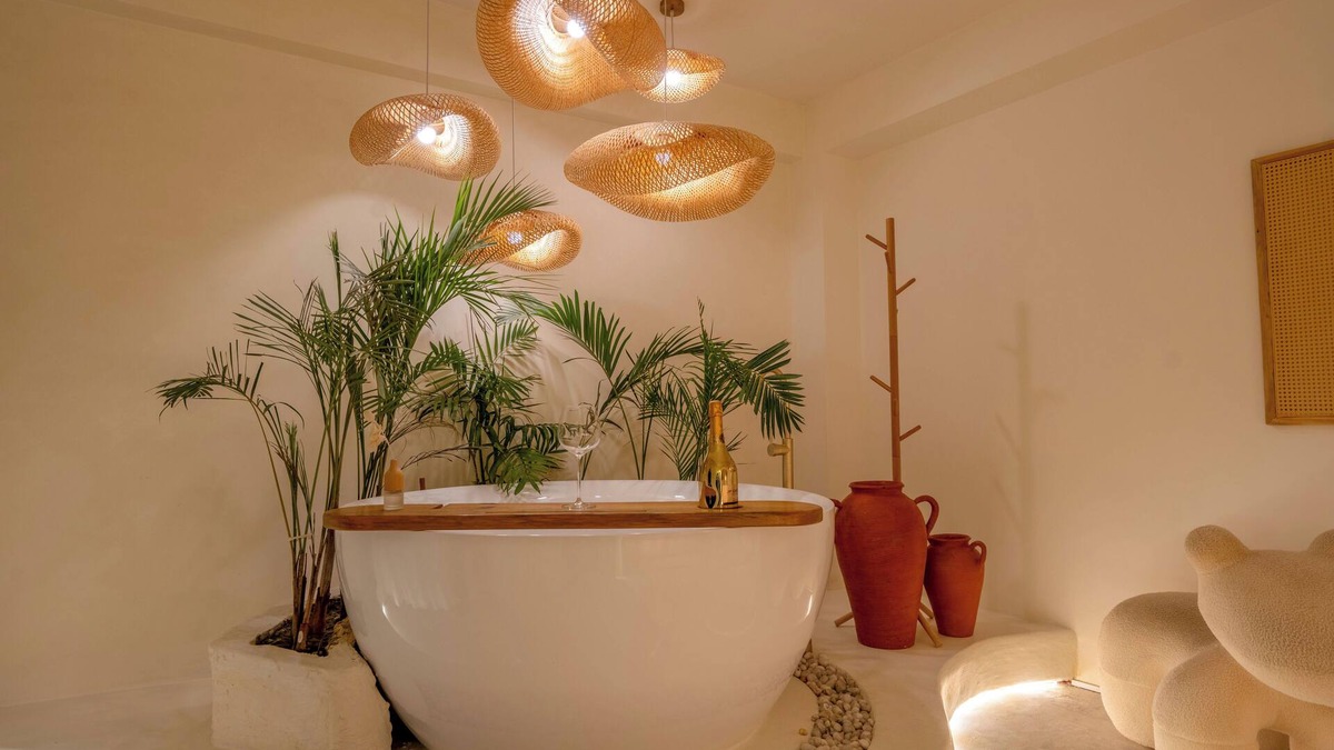 Kathmandu Apartment | Luxe Suite w/Hot Tub & Cozy Spot