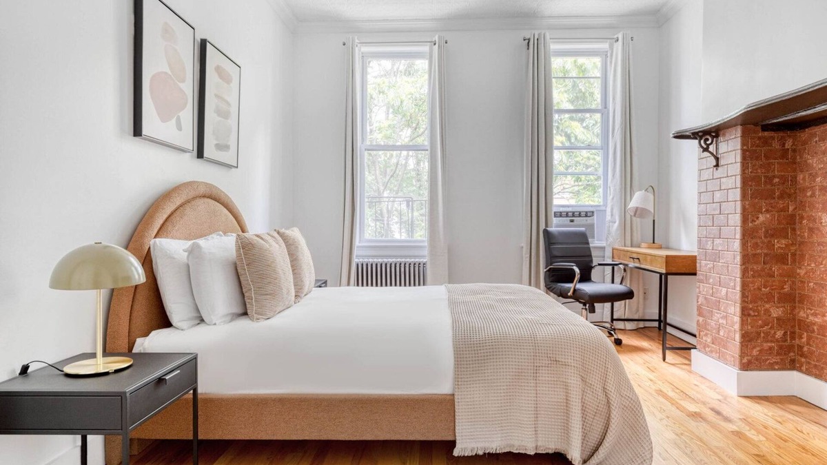 Greenpoint Apartment | Luxe UES 2BR w/ W/D & Elevator, near Bloomingdales, by Blueground