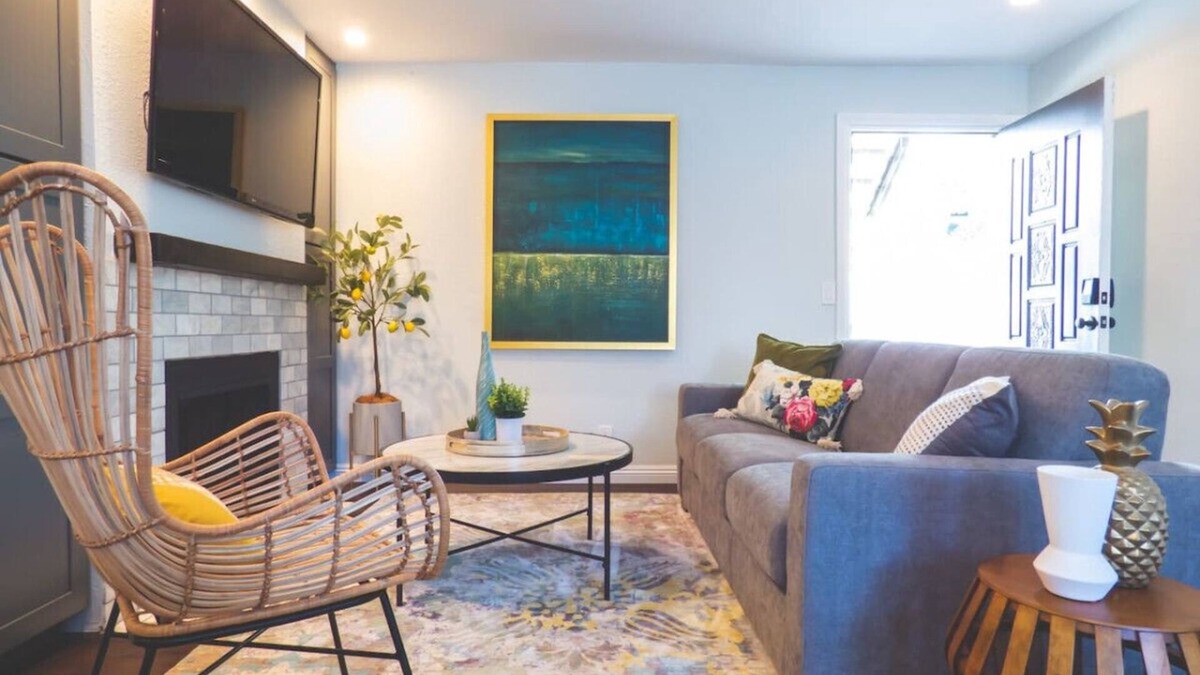 University Heights Apartment | Luxe Urban Oasis | Modern Retreat in Uptown