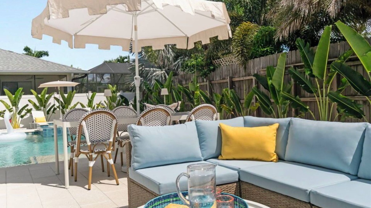 Naples Park House | LUXE: Walk to Beach - Designer 4BR w/Pool & Spa