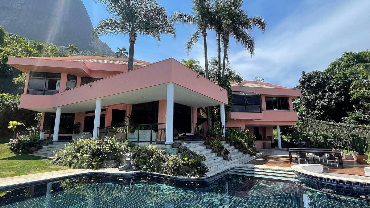 Sao Conrado House | LuxoBrasil #RJ740 Vila São Conrado 05 Suites Sea View Vacation Rentals