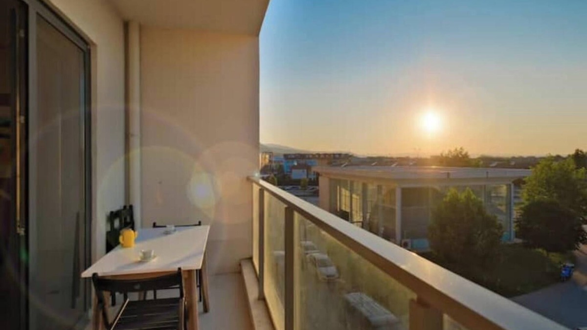 Serdivan Apartment | Luxor - Bright Modern 3BR Apt w/ Parking