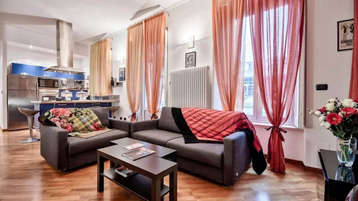Historic Centre Apartment | LuxRent Loft Lagrange Sauna Gym