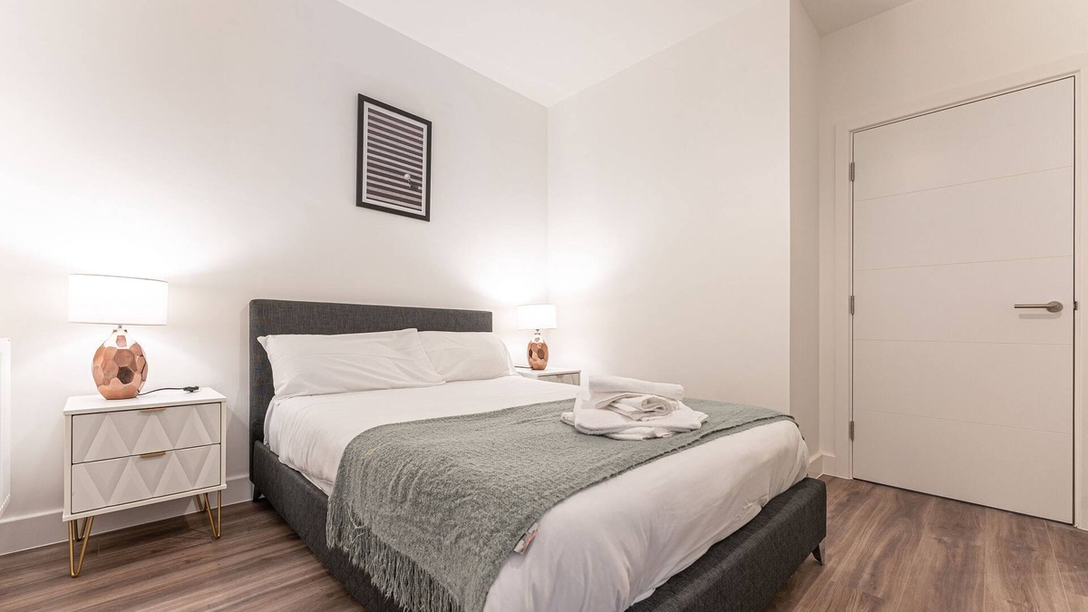 Solihull Apartment | Luxurious 1 Bed Apartment - NEC / BHX / Solihull