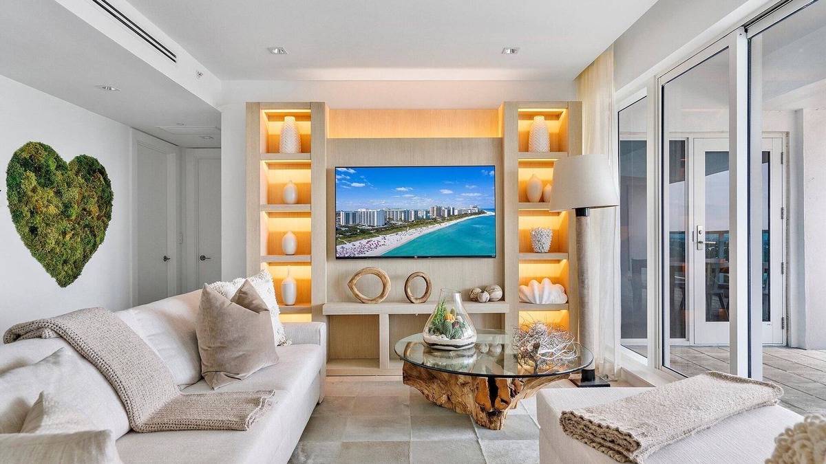South Beach Apartment | Luxurious 2/2 City View Penthouse at 1 Hotel South Beach PH-1721