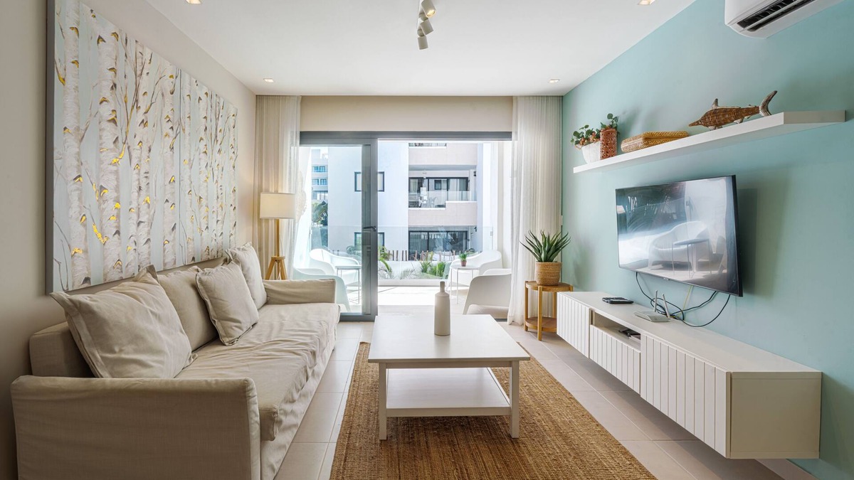 El Cortecito Condo | Luxurious 2 bd 2 ba at 3 mins walk from the beach
