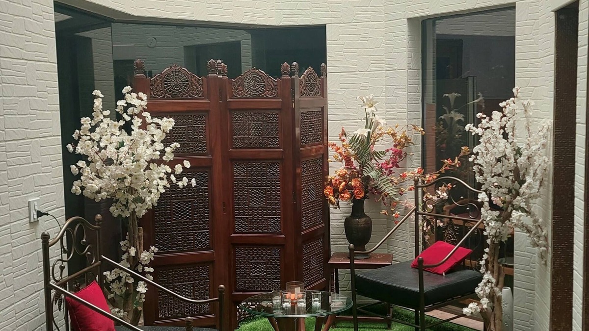 Lahore House | Luxurious 2-bedroom ground portion in heart of DHA