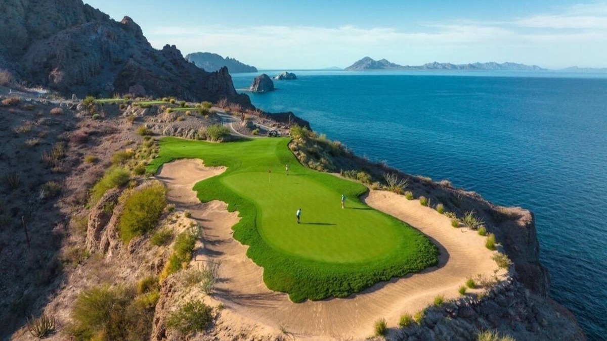 Loreto Resort | Luxurious 2-bedroom pent house ocean front suite in Villa del Palmar Loreto