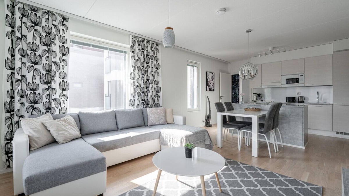 Jyvaskyla Apartment | Luxurious 2BR Apt in Jyväskylä City Centre