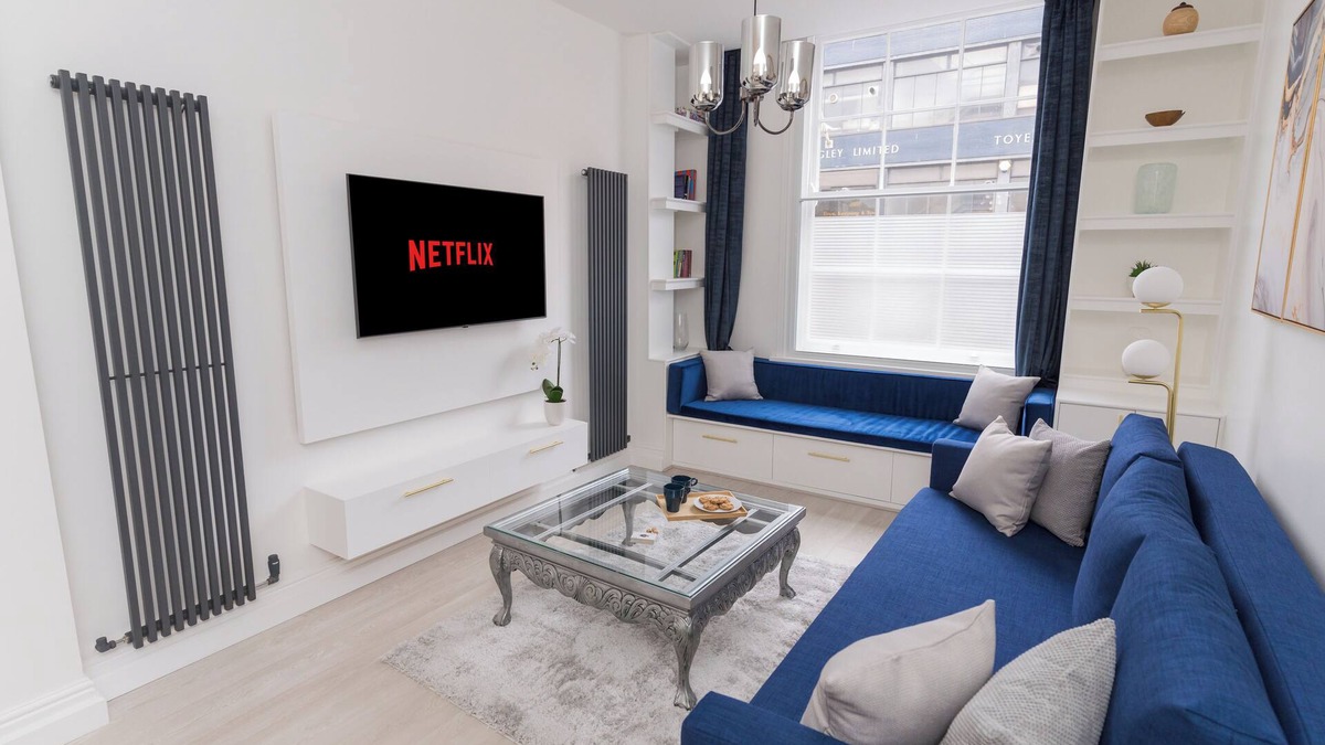 Birmingham City Centre Apartment | Luxurious 2BR Bham Home with free parking, perfect for families and contractors