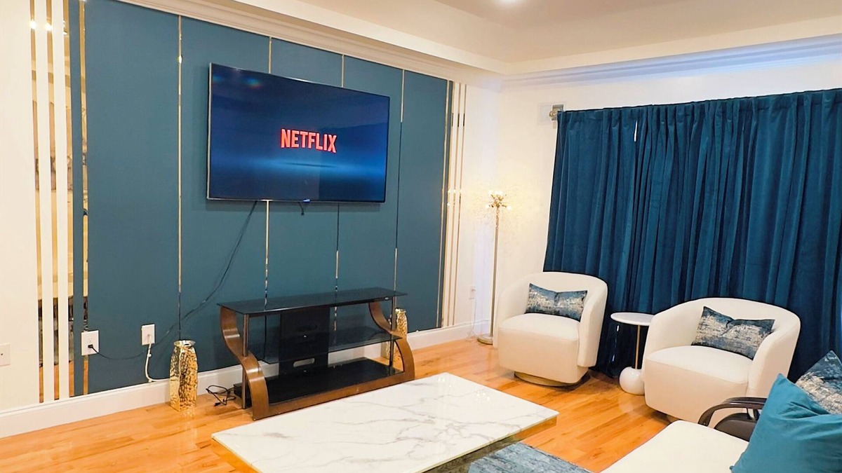 Lower Vailsburg Apartment | Luxurious 3-bedroom 2 bath near NYC train station, EWR