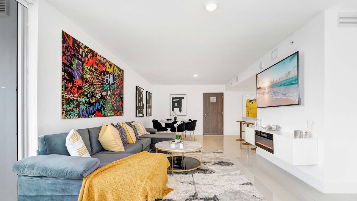 Surfside Condo | Luxurious 3 Bed Condo Incredible Rooftop Pool