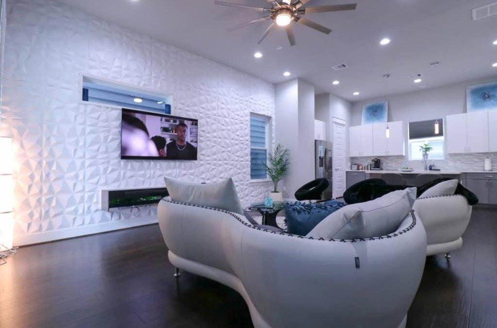 Astrodome House | Luxurious 4 Story Rooftop Townhouse-Near Medical Center&NRG stadium.