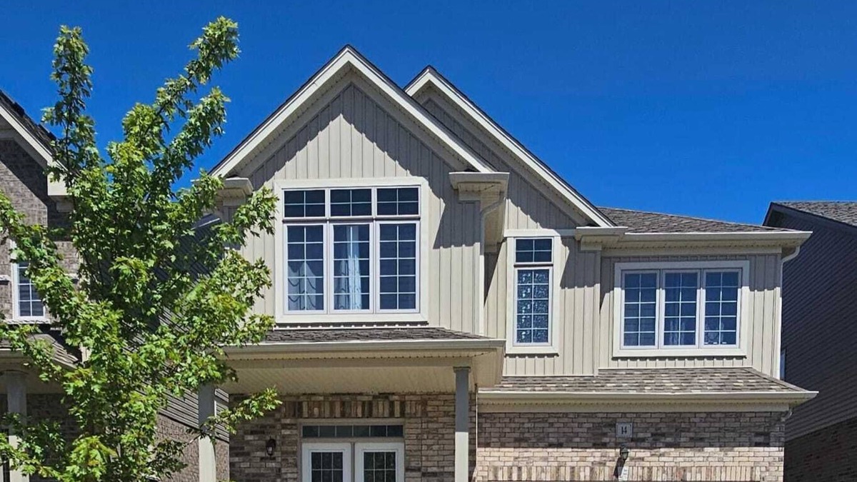 Ayr House | Luxurious 5-Bdrm villa, Bdrm on Main Floor, 10/15 min to Paris/Cambridge/Kitchnr
