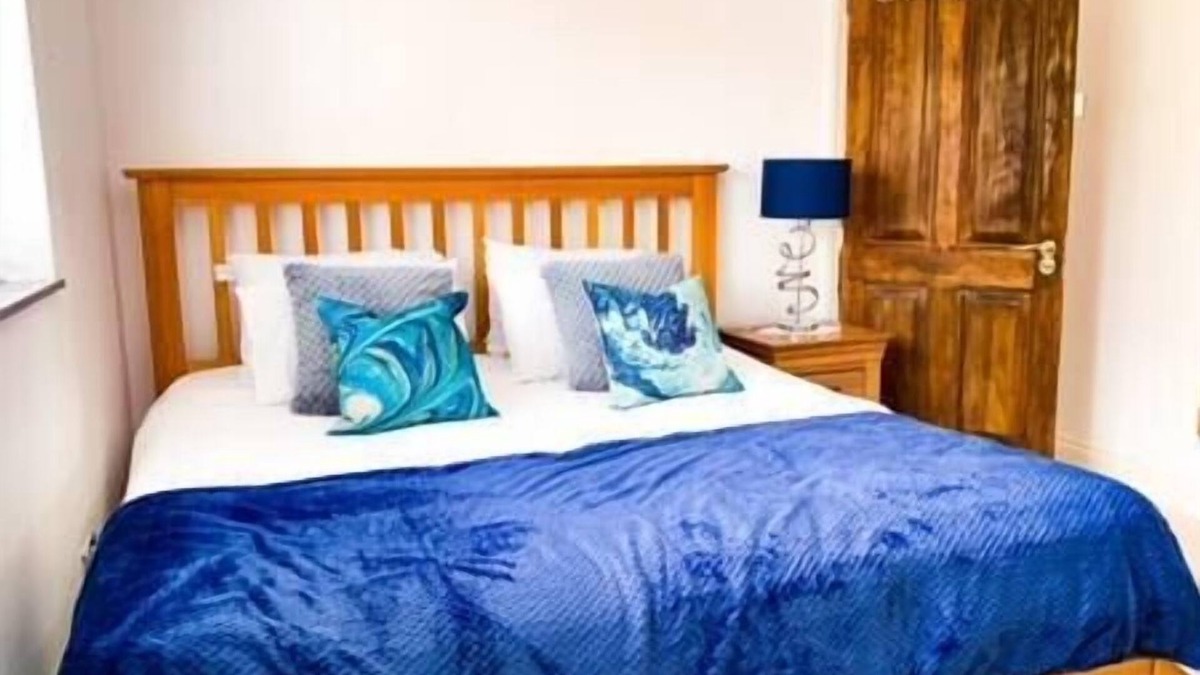 Reading House | Luxurious 5 Bed Property!