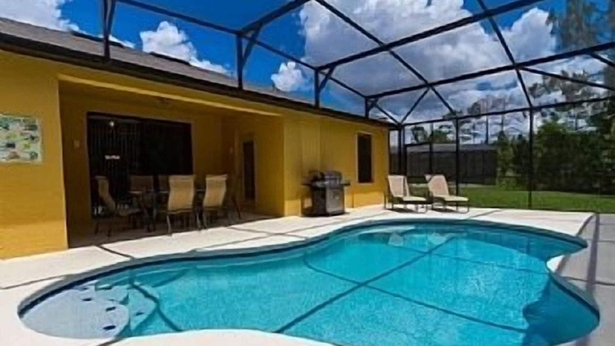 Cypress Pointe Villa | Luxurious 5 Bedroom Villa With South Facing Swimming Pool
