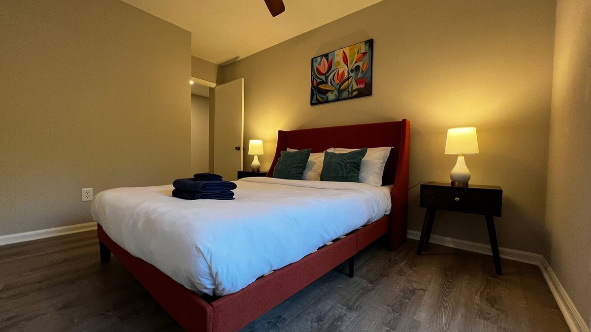 Columbus House | Luxurious 5BDR Home: Playset, Games & Pool Table